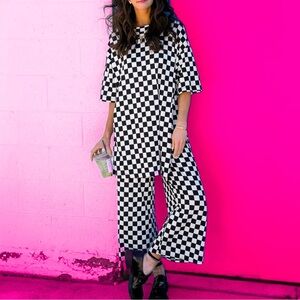 Checkerboard Black & White Short Sleeve and Pants Set (2 pieces)